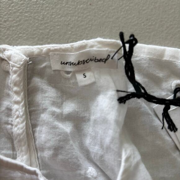 Unsubscribed Tops Blouse Shirt Women's Small White Boho Eyelet Ruffle Bib NWT - Picture 4 of 12